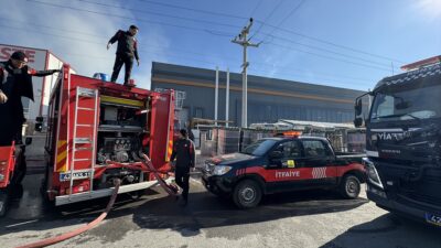 KONYA (AA) – Konya'da sanayi sitesinde bulunan depoda çıkan yangın