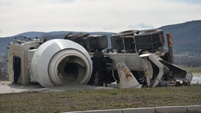 BURSA (AA) – Kütahya'nın Tavşanlı ilçesinde aynı firmaya ait beton