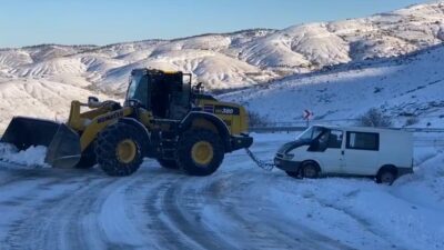 MALATYA (AA) – Malatya'da kar yağışı nedeniyle kapanan 107 mahallenin