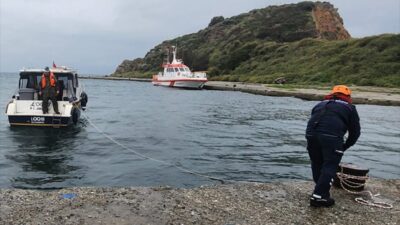 İSTANBUL (AA) – Marmara Denizi'nde sürüklenen ve içinde 2 kişi