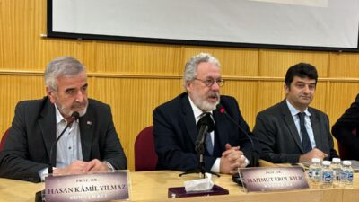 - Prof. Dr. Mahmut Erol Kılıç:
- "Meclis-i Meşayih, bir ihtiyaca