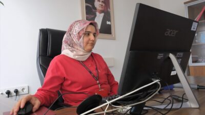 MERSİN (AA) – Mersin Üniversitesi Hastanesinde görev yapan hemşireler, Anadolu