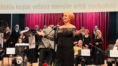 - Antalya'da farklı yaş ve mesleklerden emekli katılımcıların oluşturduğu Türk