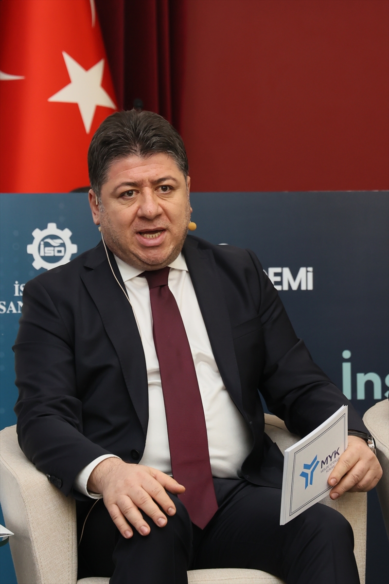 - "Yapay zeka, insan becerisiyle birlikte yönetildiğinde bir fırsattır, ihmal