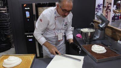 - TT Global Fuarcılık Yönetim Kurulu Başkanı Lokman Arslan:
- "250'den