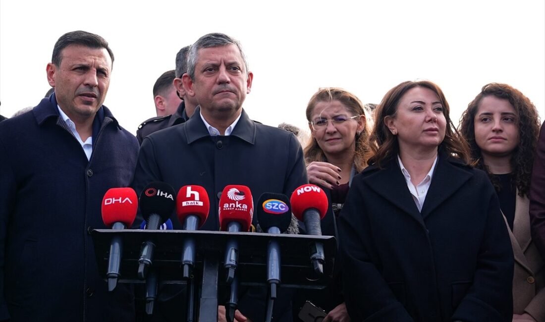 - "Birisi çıksa savcıya, '35 sene önce İstanbul Üniversitesi'nde adam