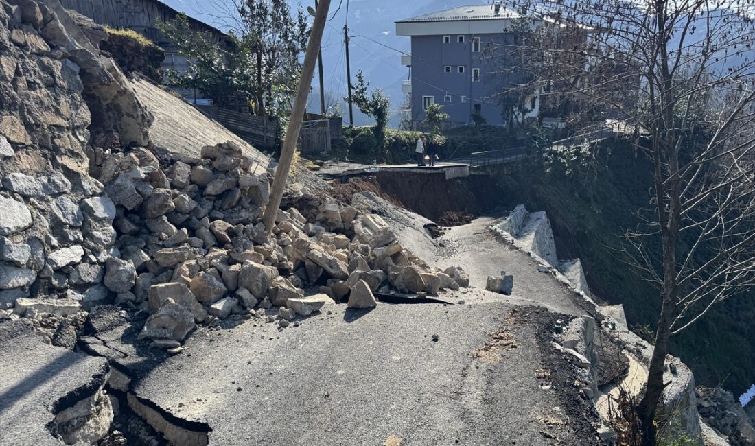 - Aynı yerdeki 5 ev tedbir amacıyla boşaltıldı