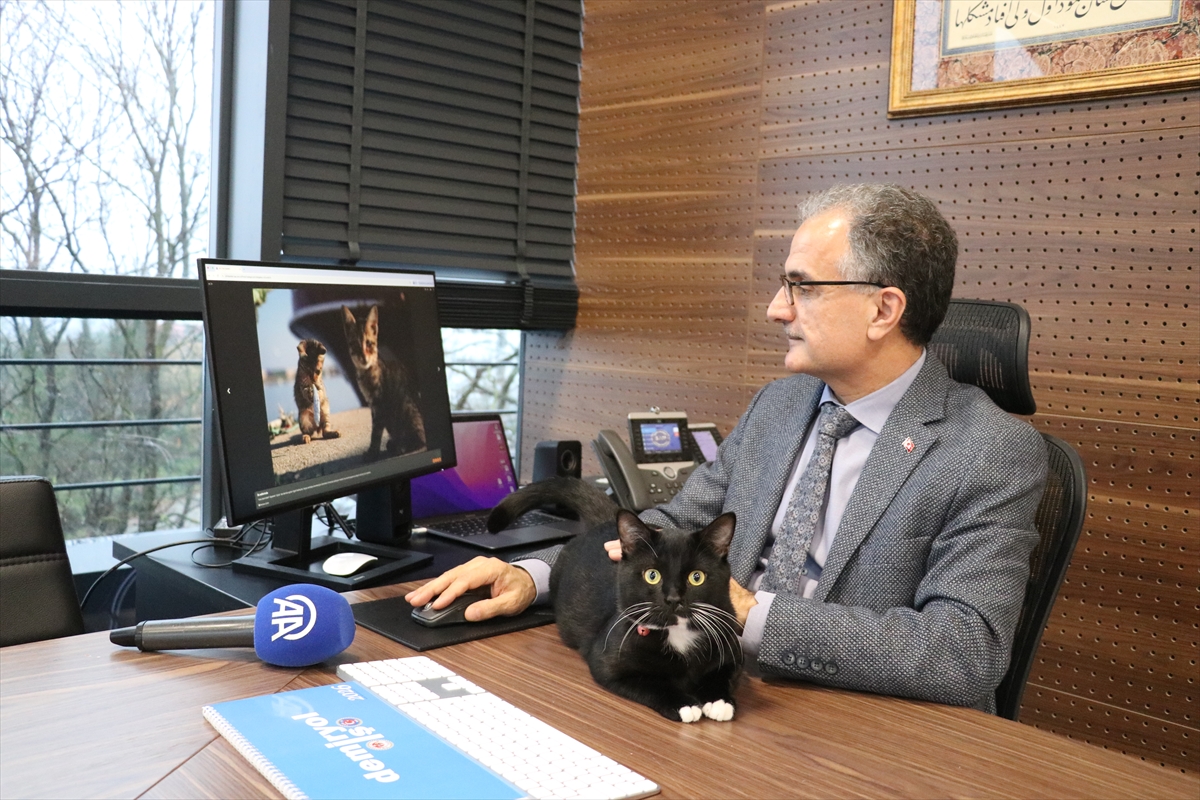 SAKARYA (AA) – Sakarya Üniversitesi (SAÜ) Rektörü Prof. Dr. Hamza