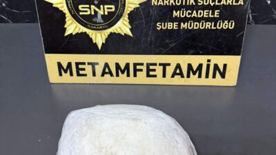 SAKARYA (AA) – Sakarya'da 2 ilçede düzenlenen uyuşturucu operasyonlarında 7