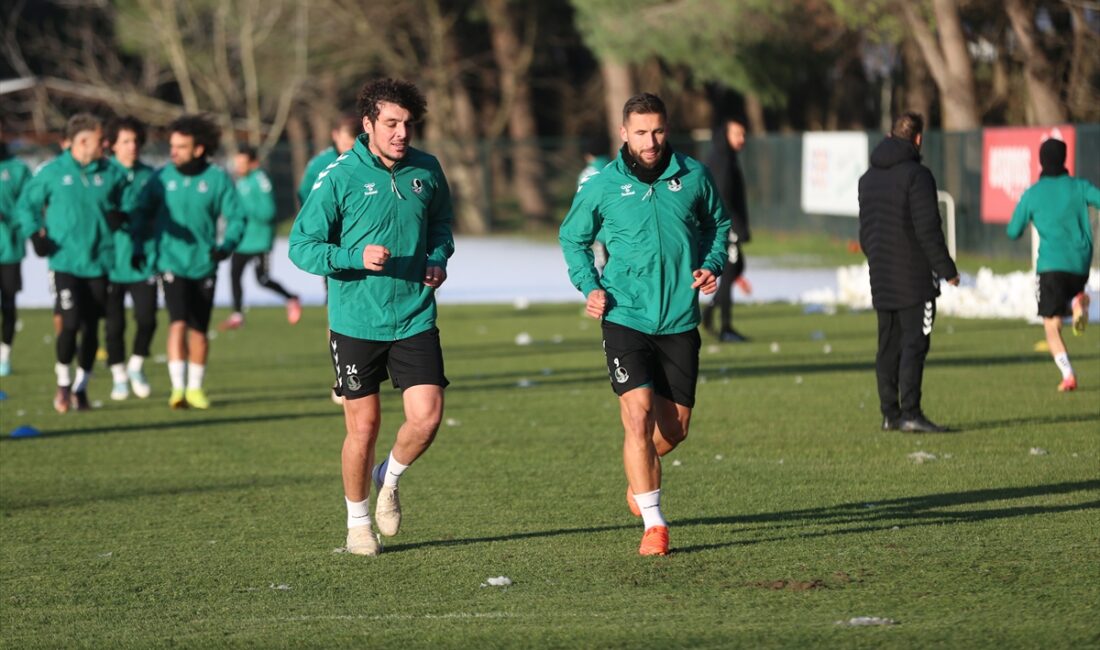 SAKARYA (AA) – Trendyol 1. Lig ekiplerinden Sakaryaspor, ikinci yarı