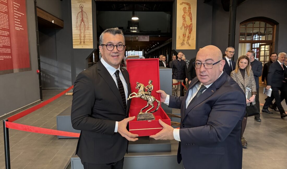 - Türkiye Sağlık Enstitüleri Başkanı Prof. Dr. Ümit Kervan:
- "Amacımız,