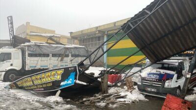 ŞANLIURFA (AA) – Şanlıurfa'da iki gündür etkili olan yoğun kar