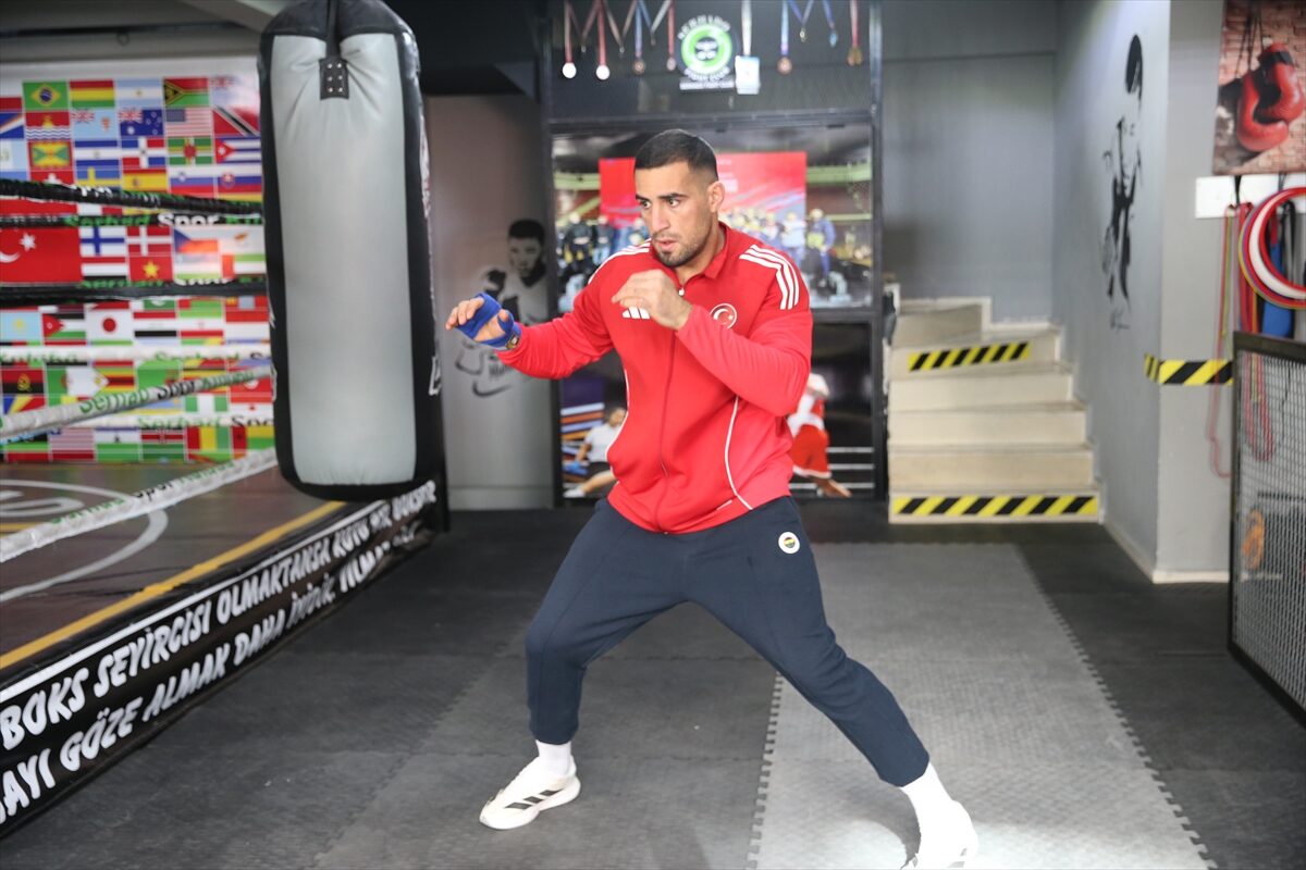 - Milli boksör Emrah Yaşar:
- "En büyük hedefimiz 2028 yılındaki