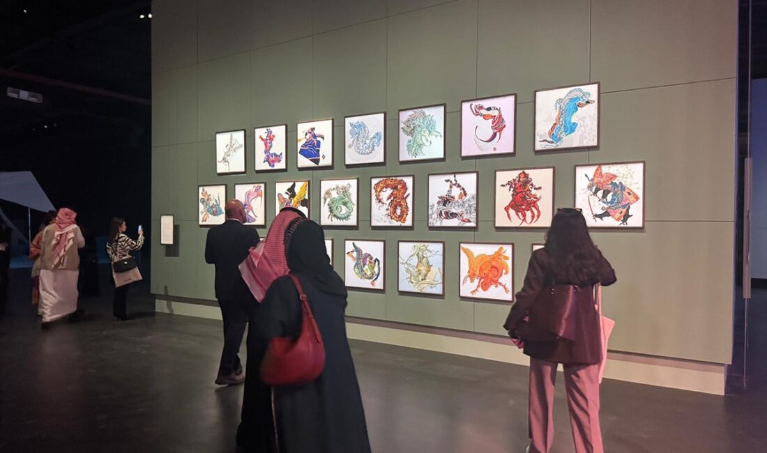 - Suudi Arabistan Kültür Bakanı Yardımcısı Rakan Altouq:
- "Ülkemiz, bienaller