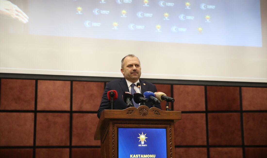 - "Dünyanın hiçbir yerinde bir bayrağa bu kadar önem atfedilmez,