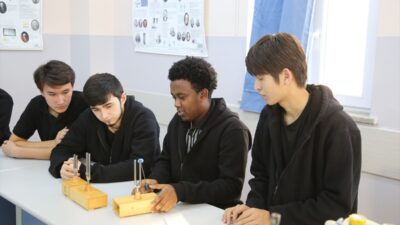 - Başvurular, 28 Şubat'a kadar "diyanetburslari.tdv.org" internet adresi üzerinden alınacak