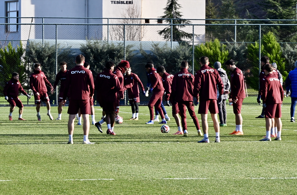 - Teknik direktör Fatih Tekke:
"Hep beraber birliktelik kurmamız lazım. Yola