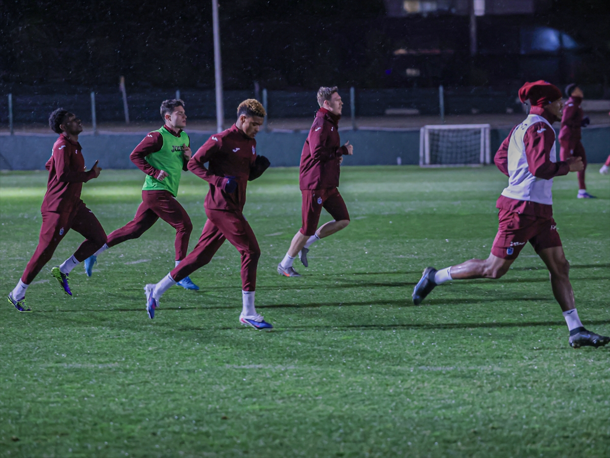 - Antrenmanda yeni transfer Chibuike Nwaiwu da yer aldı