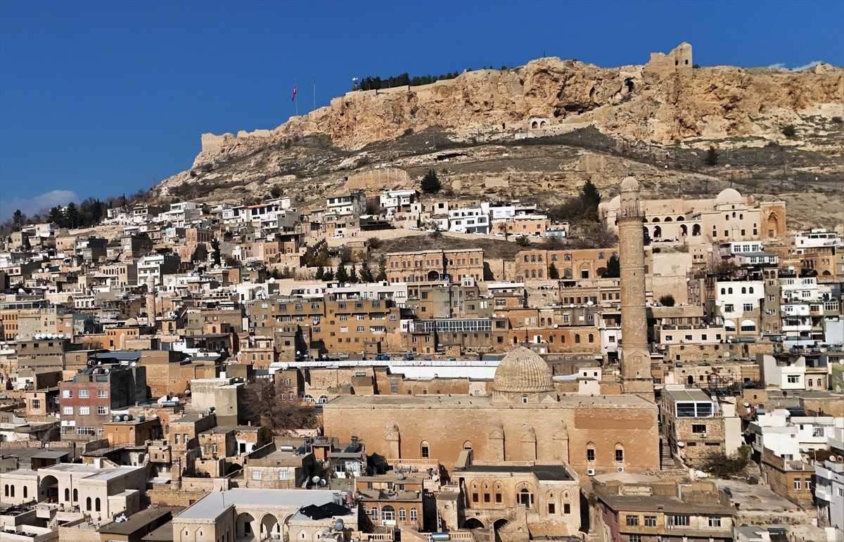 - Turizmde yakaladığı ivme ile geçen yıl yaklaşık 1 milyon