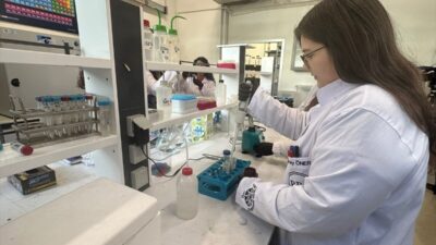 - Yıldız Teknik Üniversitesi (YTÜ) Kimya Bölümü Öğretim Üyesi Prof.