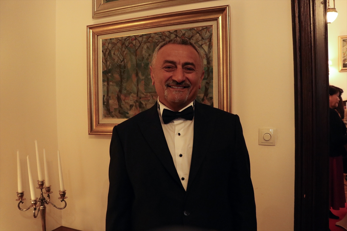 SOFYA (AA) – Bulgaristan'ın başkenti Sofya'da, Türk moda tasarımcısı Özlem