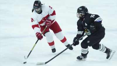 - Türkiye, 2. Klasman A Grubu ikinci maçında Yeni Zelanda'yı