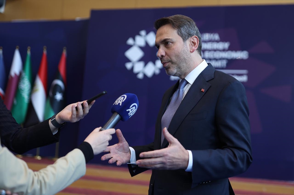 Enerji ve Tabii Kaynaklar Bakanı Alparslan Bayraktar:
- "Libya ile çok