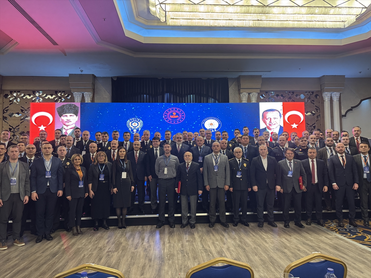 - Emniyet Genel Müdürü Mahmut Demirtaş:
- "Özel güvenlik hizmetlerinin geliştirilmesi