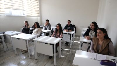 - Muş Alparslan Üniversitesi kampüsünde hizmet veren Genç Ofis'te kurs