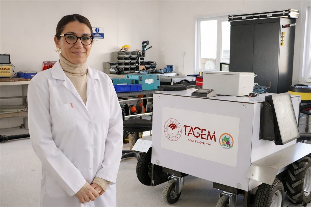 - Tekirdağ'da geliştirilen ve "ROBOTAGEM" adı verilen otonom robot, üzüm
