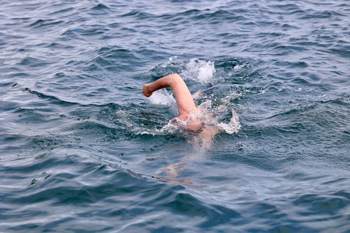 GİRESUN (AA) – Giresun Valisi Mehmet Fatih Serdengeçti, Karadeniz’in güzelliğine