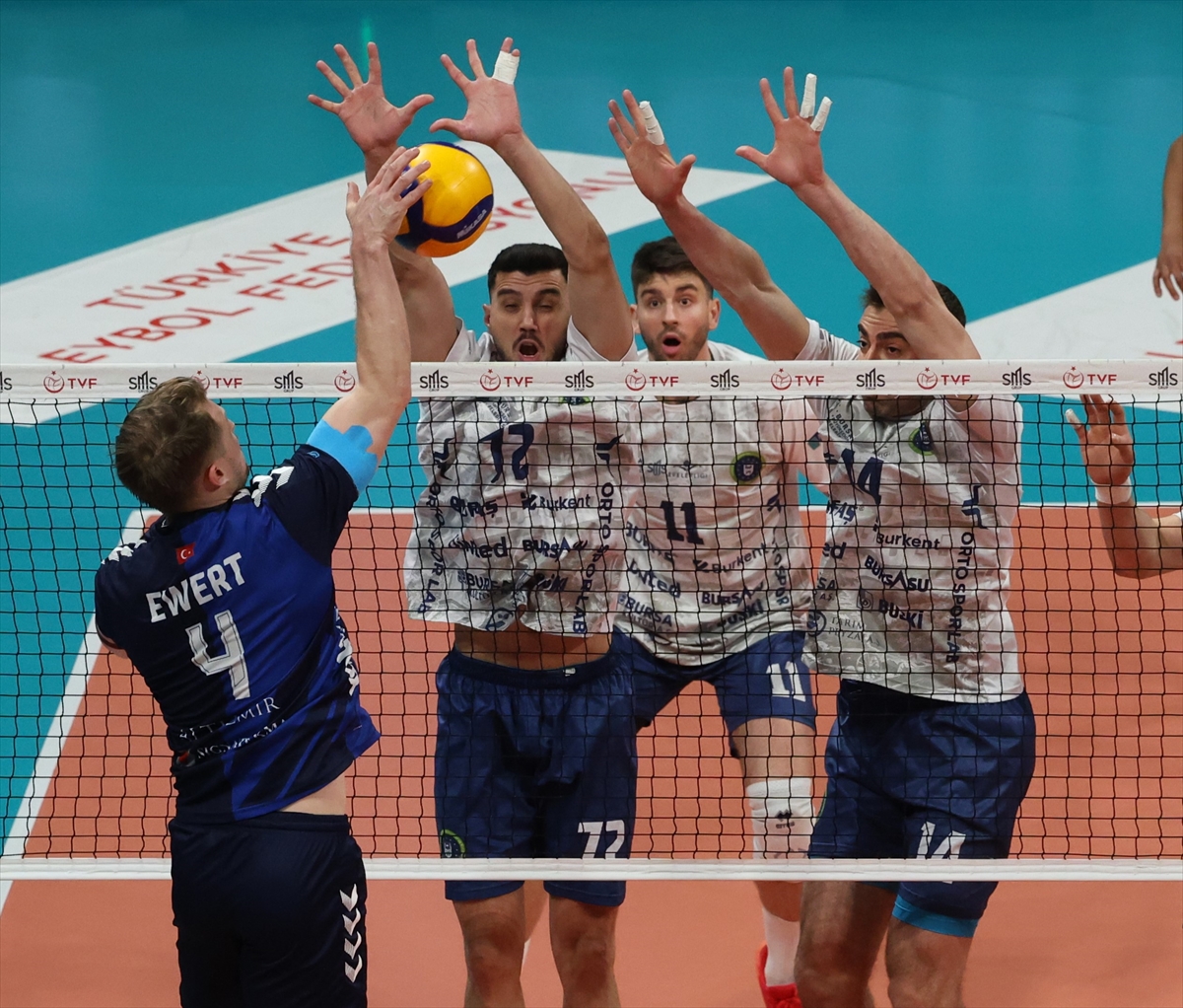 - Bursa Büyükşehir Belediyespor: 3 - Altekma: 2