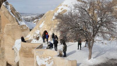 - Tatilin başlamasıyla çevre illerden gelen günübirlik ziyaretçilerin yanı sıra,