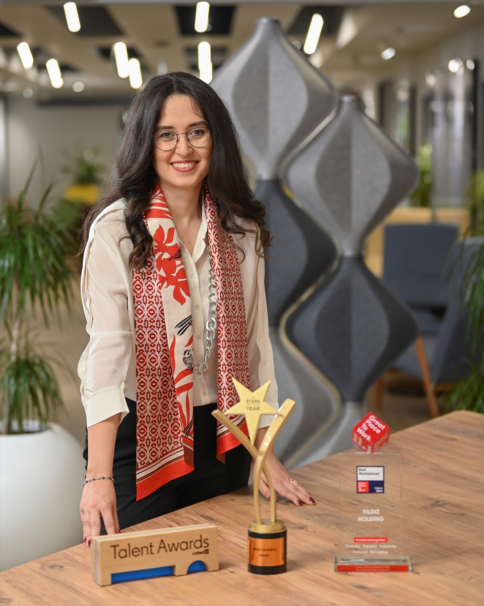 - Yıldız Holding İnsan Kaynakları Lideri Buket Uğur Haser:
- "Bu