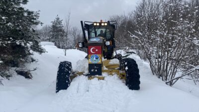 - Sinop’ta evli ve 4 çocuk babası 55 yaşındaki greyder