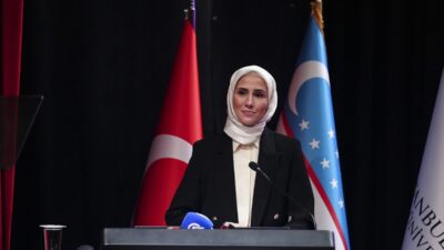 - KADEM Mütevelli Heyet Başkanı Sümeyye Erdoğan Bayraktar:
- "Kadının güçlenmesi