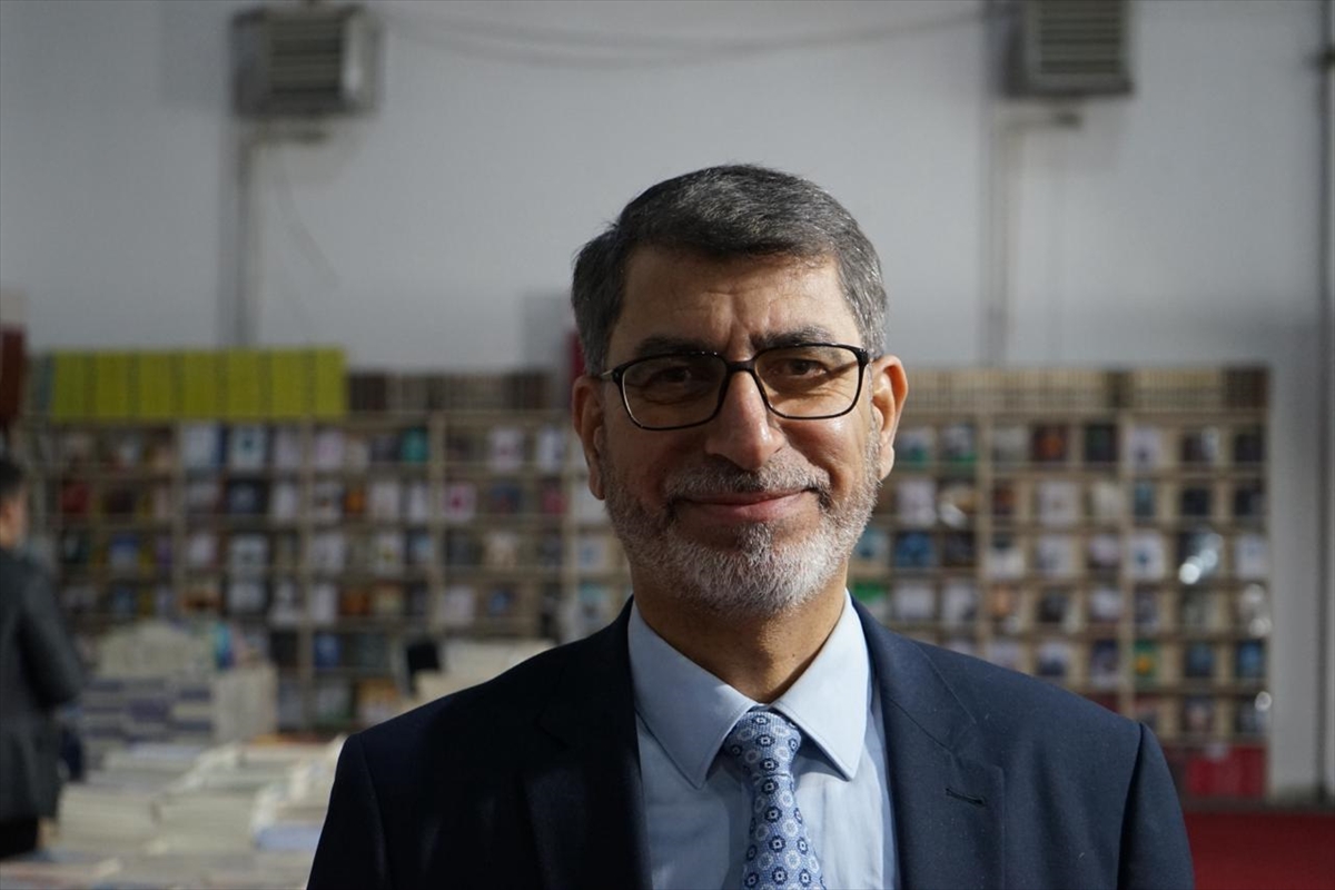 - Uluslararası Arapça Kitap Yayıncıları Derneği Yönetim Kurulu Başkanı Dr.