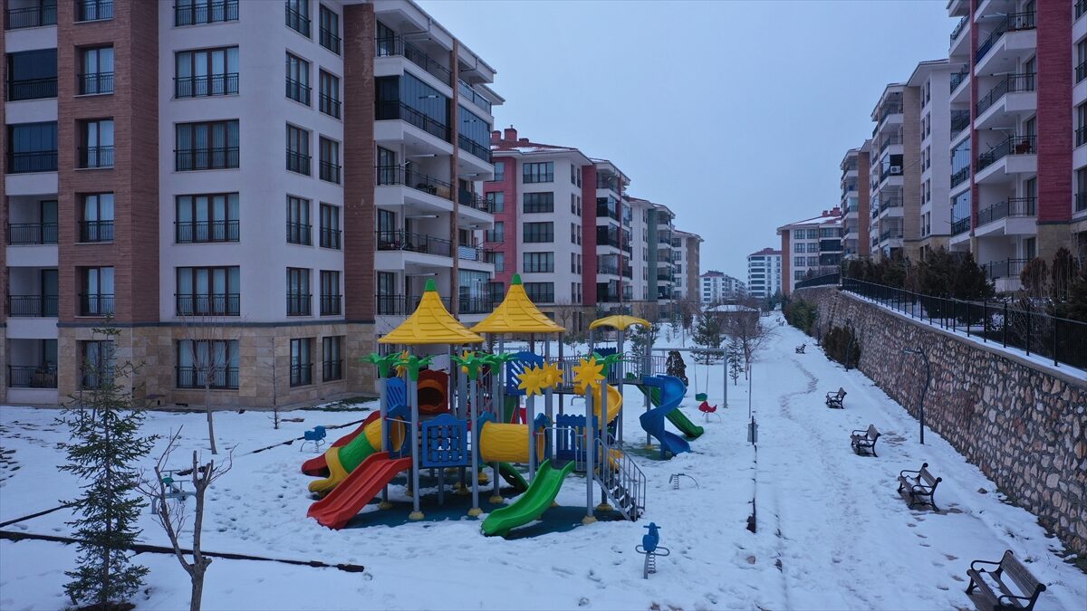 - Vali Numan Hatipoğlu:
- "6 Şubat depremlerinden sonra kentsel alanda