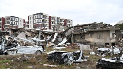 - Gaziantep Büyükşehir Belediye Başkanı Fatma Şahin:
- "Bütün bölgenin deprem