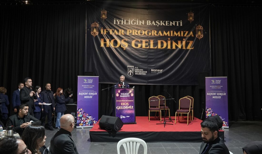 - "Bir kişinin aklıyla büyük kentler idare edilemez. Mutlaka sizlerin