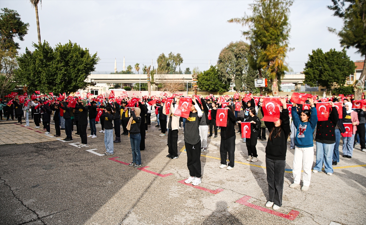 ADANA (AA) – Adana'da yarıyıl tatilinin ardından dersbaşı yapan ortaokul