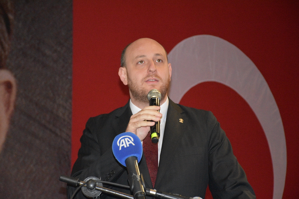 - "Türkiye'nin çok ama çok güçlü olması lazım. Hem kendi