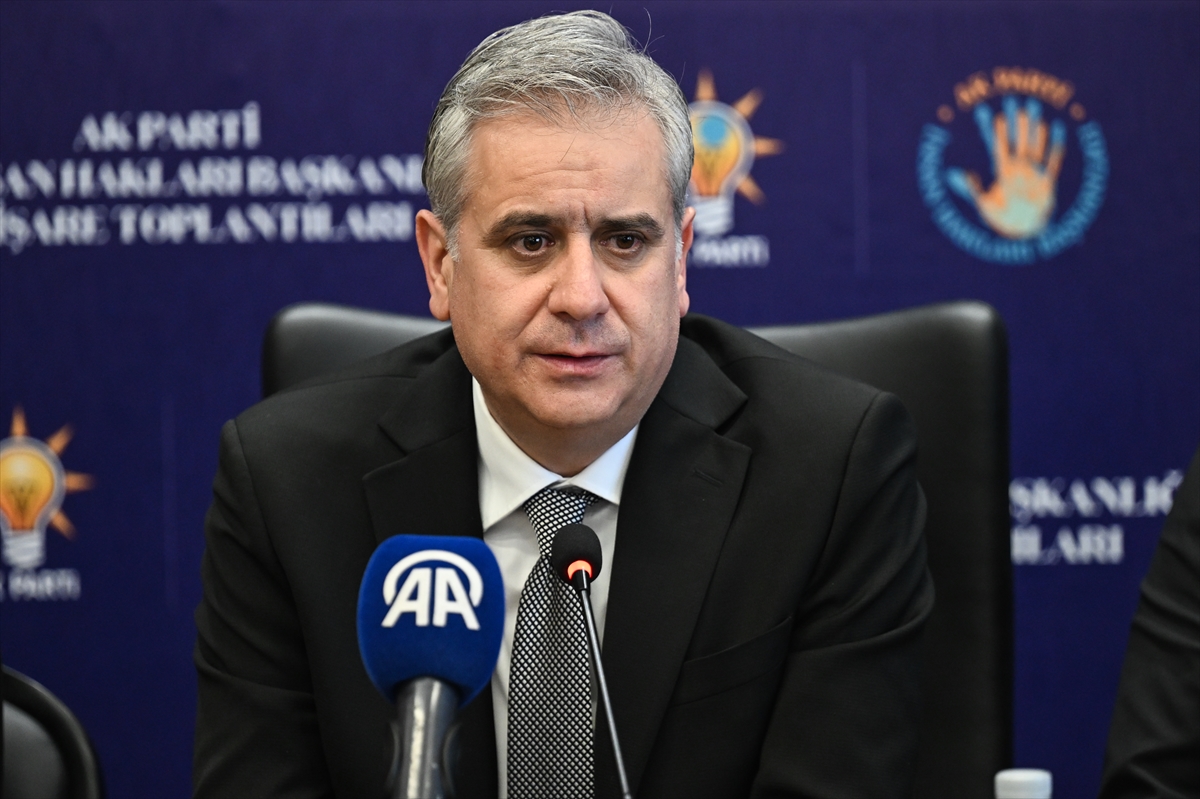 - "Türkiye, Cumhurbaşkanı'mızın tecrübesi sayesinde uzun yıllardır çevresindeki ateş çemberine