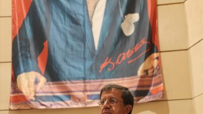 - "(Terörsüz Türkiye süreci) Birlik beraberliğimizi, kardeşliğimizi güçlendireceğiz. Bir olacağız,