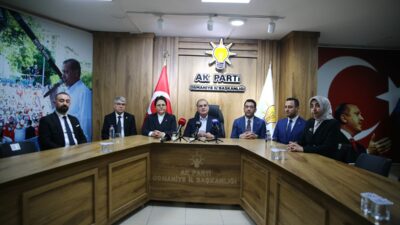 - "Cumhurbaşkanı'mızın tek Suriye'ye yaptığı vurgu, Suriye'yi bütün Suriyelilerin beraber