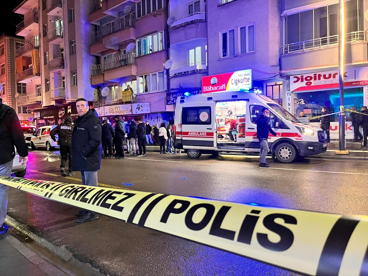 AKSARAY (AA) – Aksaray'da bir kişi eski karısını ve onun