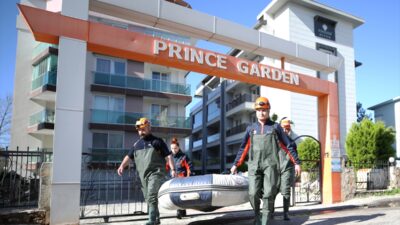 - Antalya Valiliği, 314 kişinin tahliye edildiğini, 48 kişinin kamu