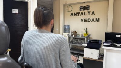 - Antalya'da alkol nedeniyle işini kaybeden ve çevresindeki insanlardan uzaklaşan