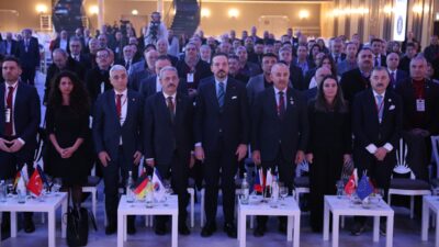 - AK Parti Genel Başkan Yardımcısı Kürşad Zorlu:
- "Türk dünyası