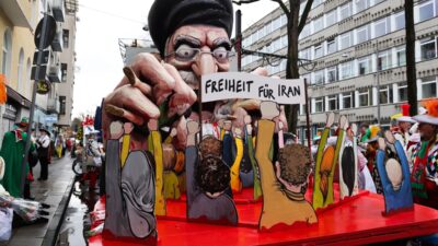 KÖLN (AA) – Almanya'da, Ren Nehri'ne komşu şehirlerde "5. Mevsim"